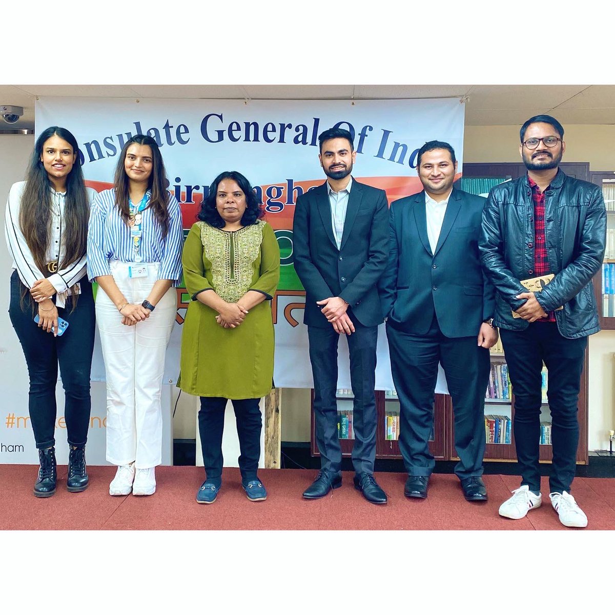 Jinal_Shah99's tweet photo. Your @bcuindiansoc 🇮🇳and I had meeting with Happy Guptan who is the Consul of Indian Embassy in UK regarding how your Indian Society and Indian Consulate can work together to improve your student experience at University. Huge thanks to Bharat Sakhuja for setting the meeting. https://t.co/AtxnuRYXkC