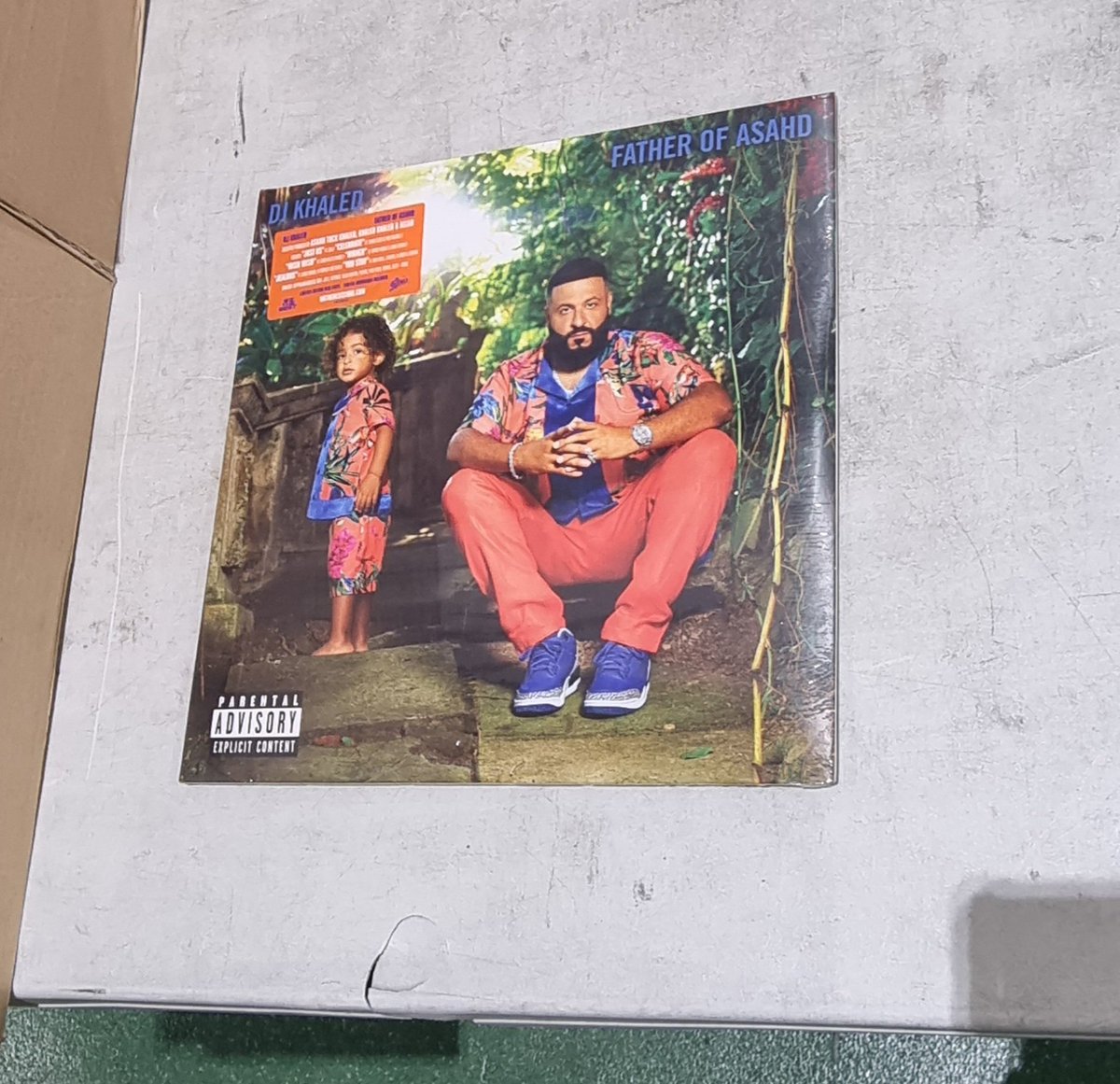 Gamechanger462's tweet photo. Deal Of The Day

DJ KHALED

Father Of asahd

Don't miss out on this great deal only at Gamechanger Leeds 

In Leeds Markets 

#dealoftheday

#mondayshopping

#rubbishweather

#RAIN https://t.co/FdMrzYdjeP