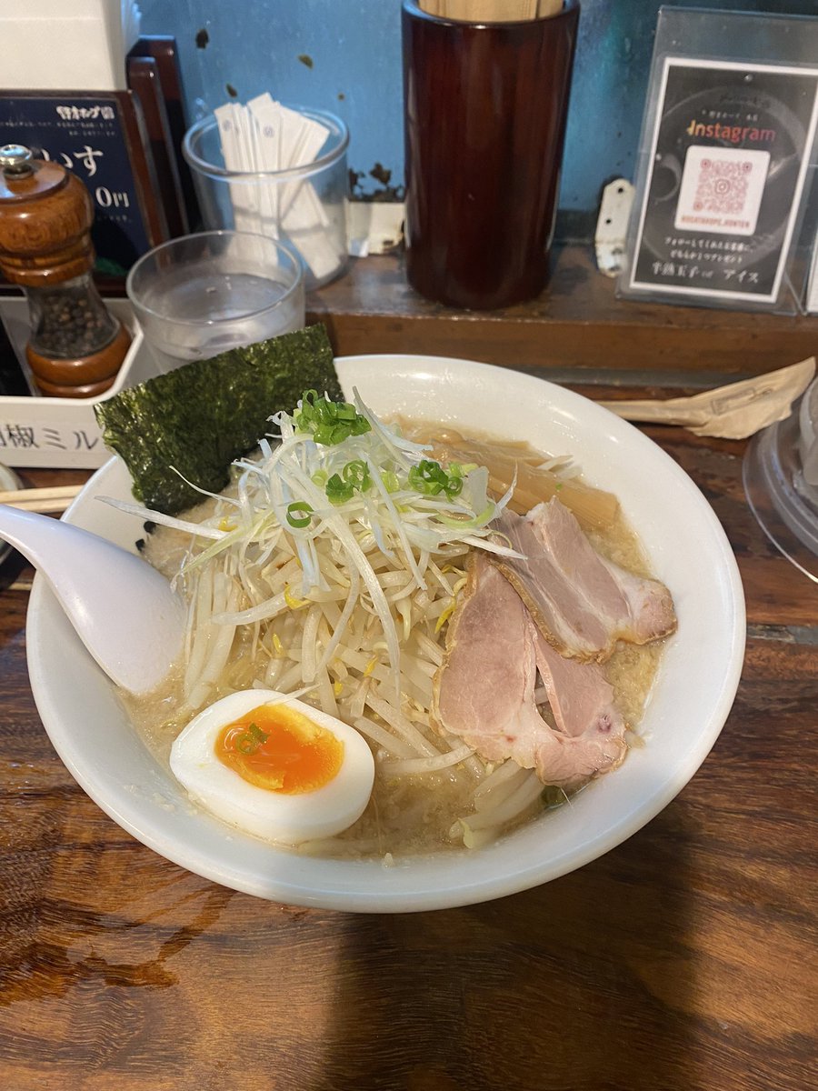 surfking007's tweet photo. 今日はラーメン🍜食べる😎 https://t.co/69Ke146AYF