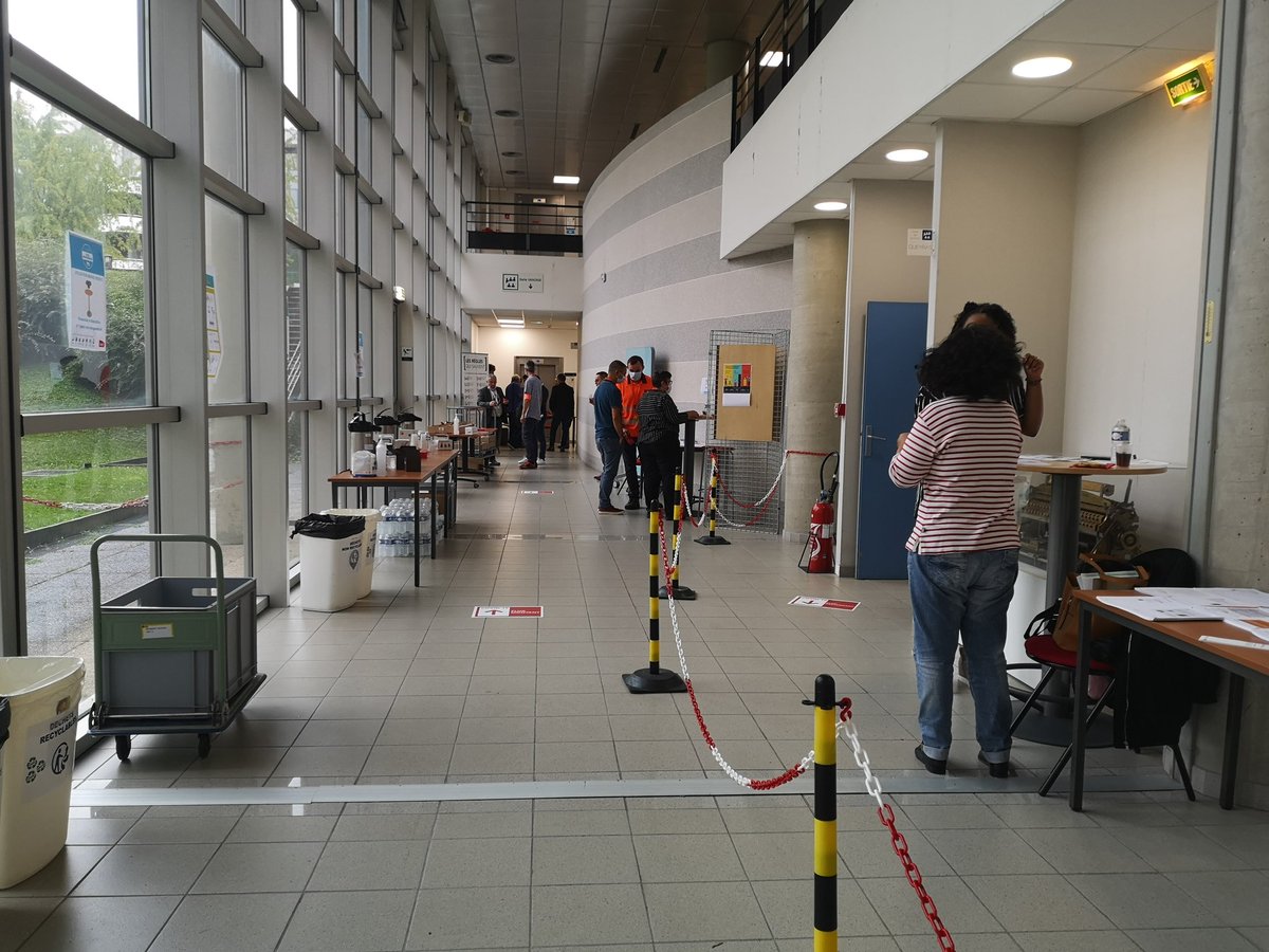 AngerAstrid's tweet photo. 🦺 LA SÉCURITÉ NOTRE PRIORITÉ
En direct de la 8eme édition du Forum SST de l'#ESTIDF
Risque ferroviaire, électrique, routier, GPRAT, Mixité... Différentes thématiques attendent nos agents !
(déroulement dans le respect des règles sanitaires) 😉
@SNCFReseau #TÉLÉCOMS #SST https://t.co/pjJ9KFyKpe