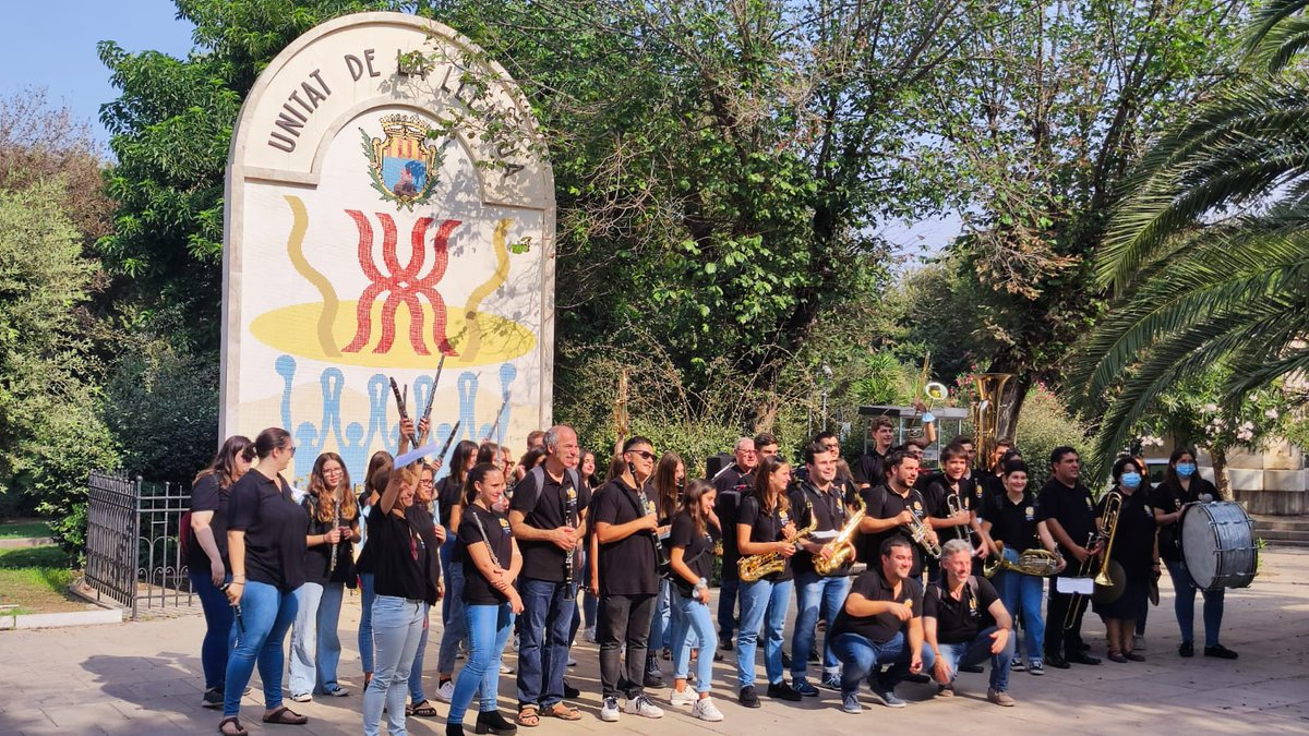 Últims dies de l'Aplec Internacional Adifolk a l'Alguer amb la representació musical de la banda de la Lira de Roquetes com a patrimoni cultural de Catalunya. La nostra ciutat ha estat molt ben representada! Gràcies a totes i tots!