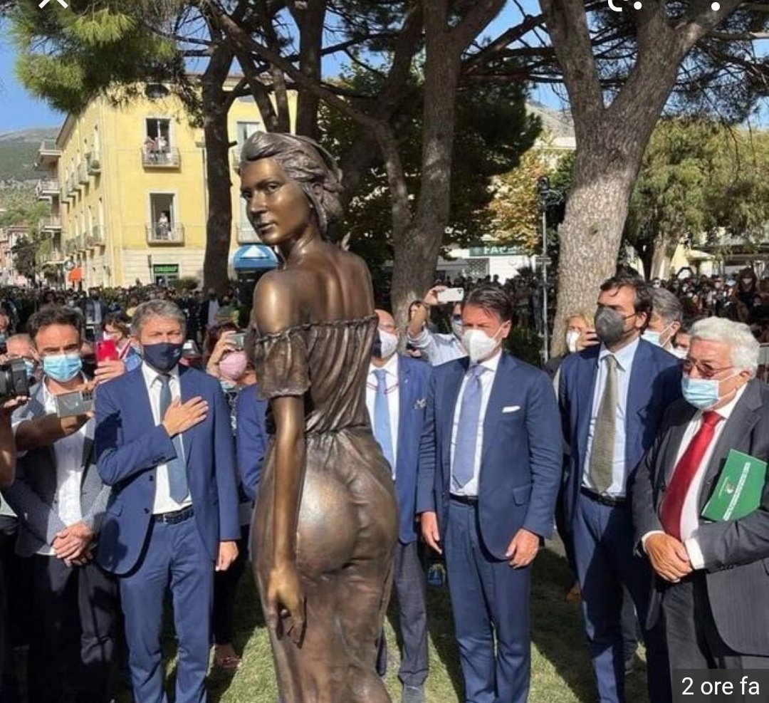 fedesene's tweet photo. I lineamenti grossolani
Le mani arrossate e gonfie
Gli abiti umili
La pelle ustionata dal sole

Le spigolatrici di Millet e la statua di Sapri

Trova le differenze https://t.co/zzBVPLvTVs