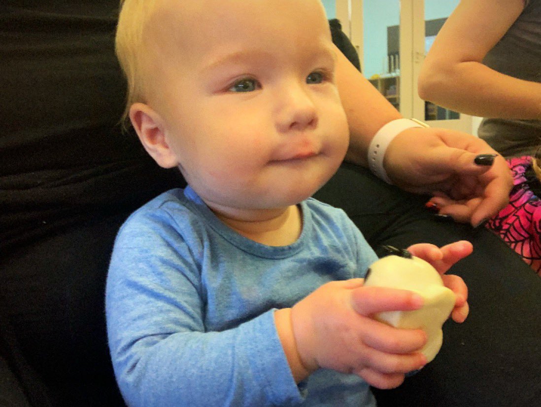 Charlot17207687's tweet photo. Bertie went to his first play @ChurchtownSch playgroup this morning, he has had so much fun! Lovely to be back doing playgroups and having the children socialise together ๐ #playgroup #sensory #babies #southport #LovingLife #AmazingSetUp https://t.co/IvD4ehmJ41