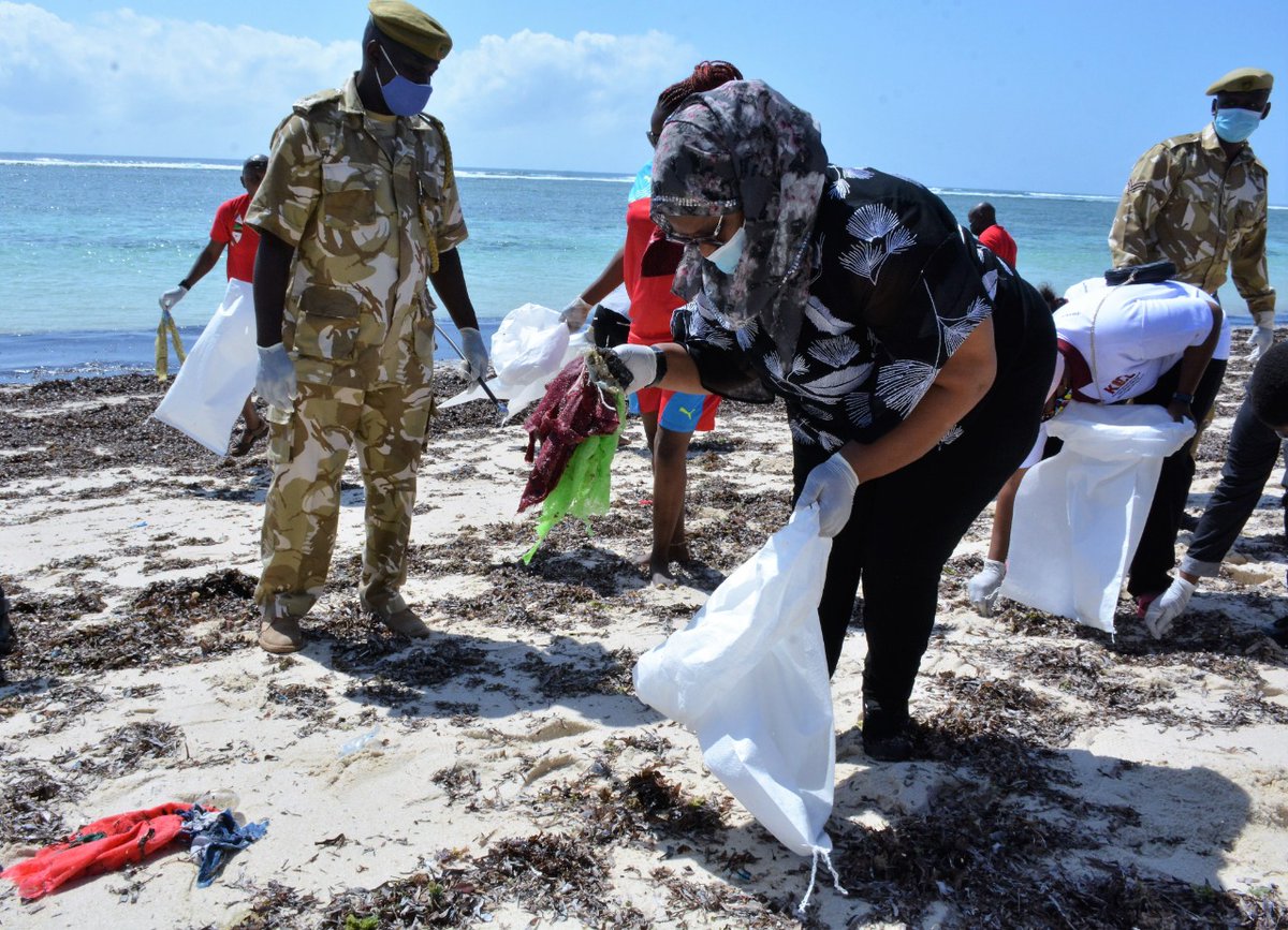 magicalkenya's tweet photo. TOURISM DAY CELEBRATIONS: Tourism Principal Secretary Safina Kwekwe joins stakeholders in a beach clean-up exercise in Diani, Kwale to mark  #WorldTourismDay2021. She said beach product remains one of the top attractions of visitors to Kenya. 

#RediscoverTheMagic #MagicalKenya https://t.co/f6lt65FhF9