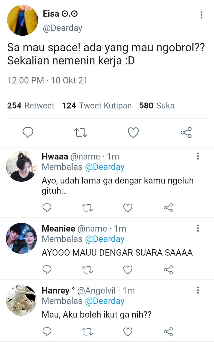 Htamputihhh's tweet photo. Siang hari, sambil kerja, kita mau space dulu. Tapi mana Janu? https://t.co/wba2oQIQKM