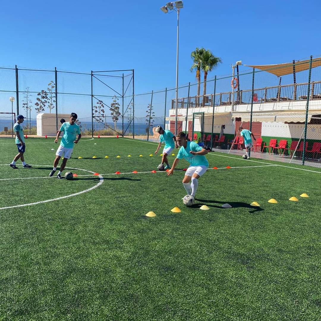 kampooscom's tweet image. West Ham, Kaptiva, OnSports. Cursos semanales, trimestrales y anuales con ojeadores - mailchi.mp/kampoos/cursos…