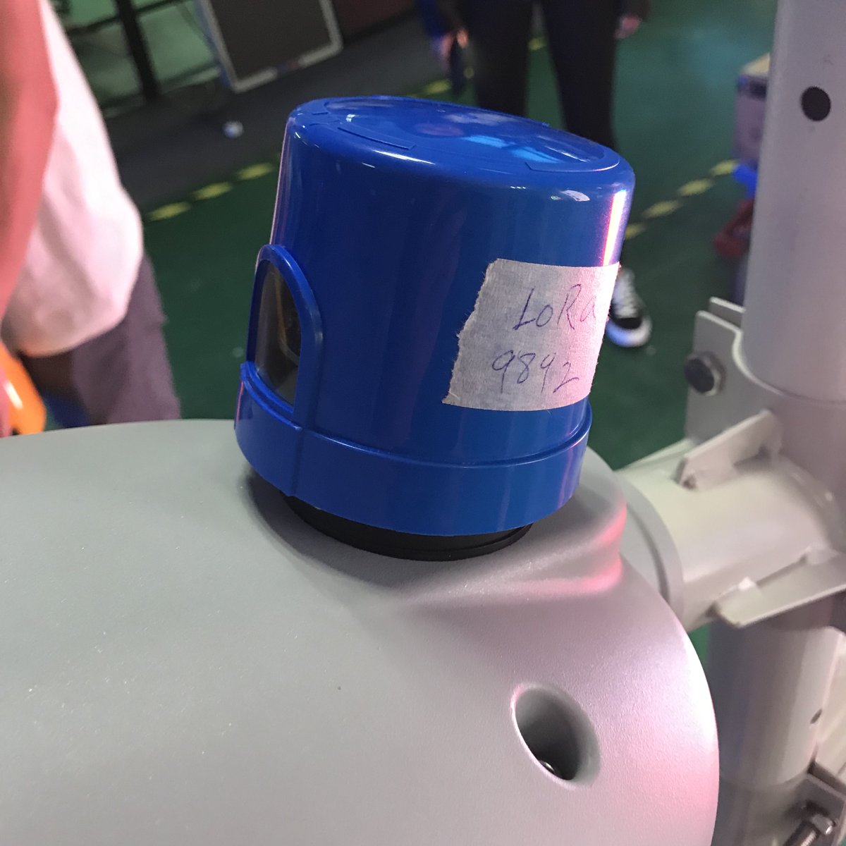 LEDbow_Smart's tweet photo. It is a NEMA-standard twist-lock single-lamp controller that receives control signals from the centralized controller through LoRa wireless communication network, and perform switching lights and brightness adjustment on the street lamps. #IoTnodecontroller #IoT #ledposterdisplay https://t.co/09ox8cp9ix
