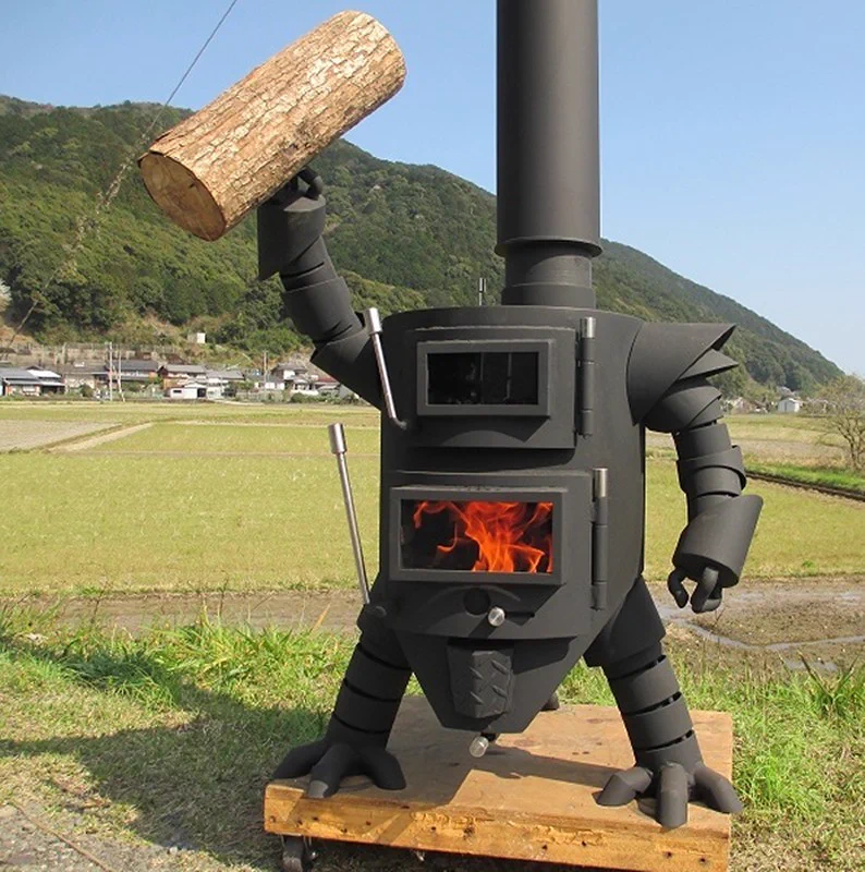 高知県土佐清水市のふるさと納税返礼品は？「ロボット型薪ストーブミニ」www