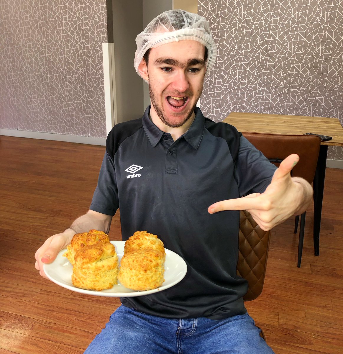 AspireSalford's tweet photo. Check out Josh’s huge scones he baked in St George’s baking group. They look delicious 😋 

Well done Josh! 👏🏽 

#BakingActivities #BakingGroup #SalfordBakingGroups https://t.co/0TfFllzaRm