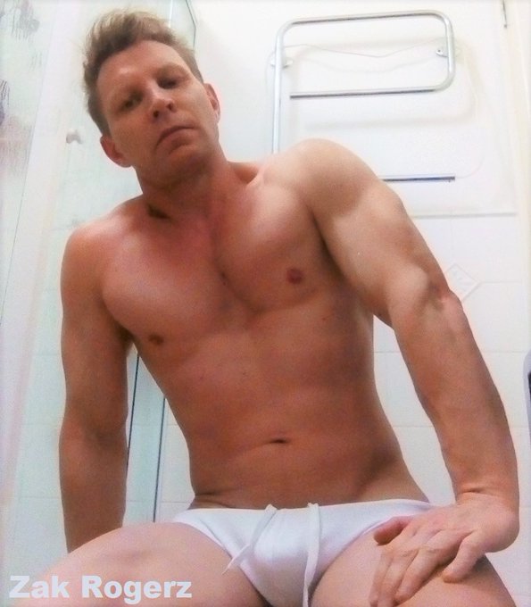 #speedo #speedos #bulge Sexy white speedos picture set...  See this and more at: https://t.co/8dsZzK6LIC<a href="/tag/speedo"class="tags">#speedo</a><a href="/tag/speedos"class="tags">#speedos</a><a href="/tag/bulge"class="tags">#bulge</a>