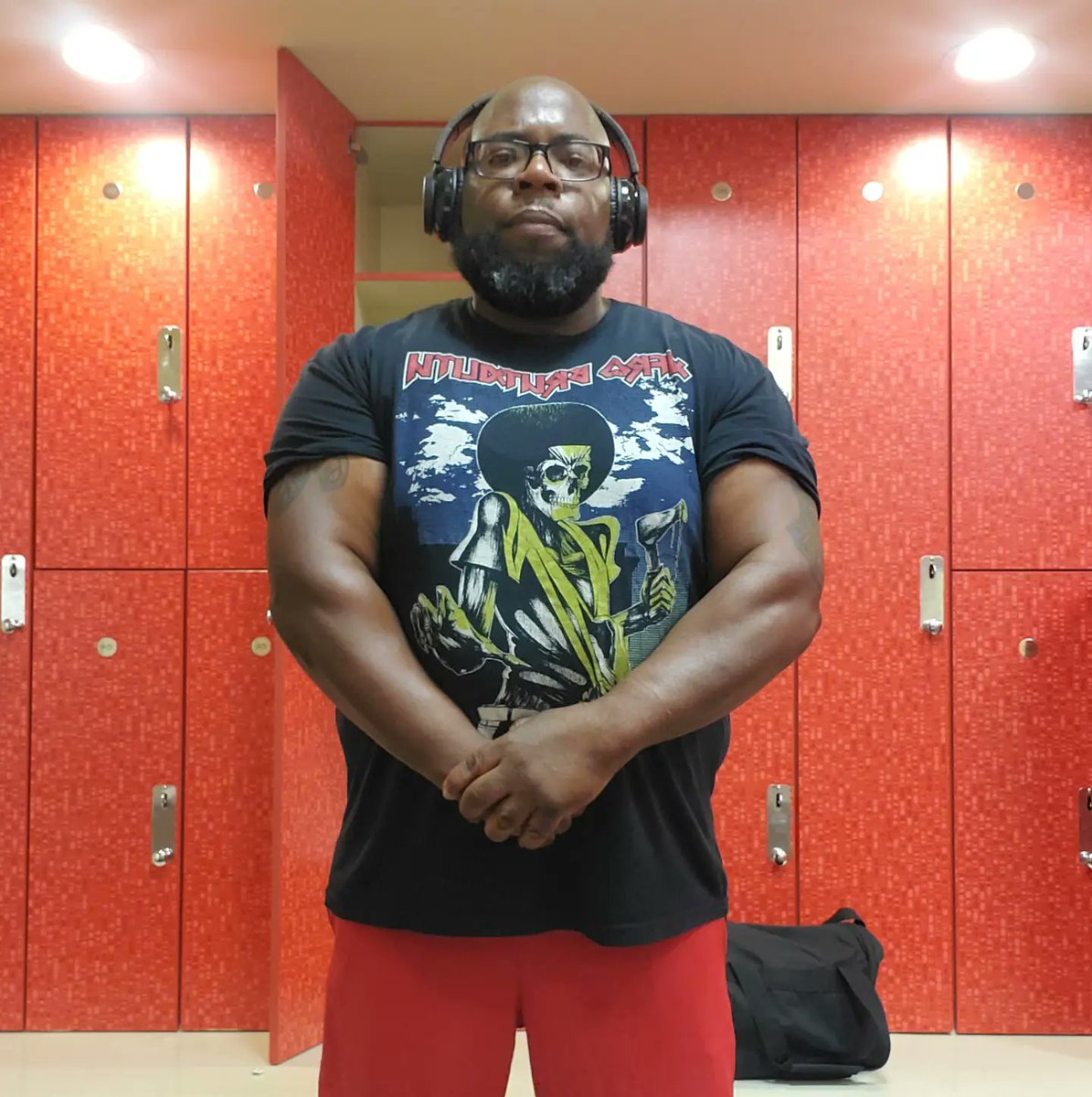 bigloveabove's tweet photo. This is my season.
Love hitting these early morning sessions when it's still dark.
#warpaint #winningtime #GincredibleSandC #armondsangelzliftingteam #beastsensor #hechoenBrooklyn #powerlifting
#everydaybrutality #barbellbrutality #futuremakeroflegends #strongman https://t.co/YMwZKZ3sTb