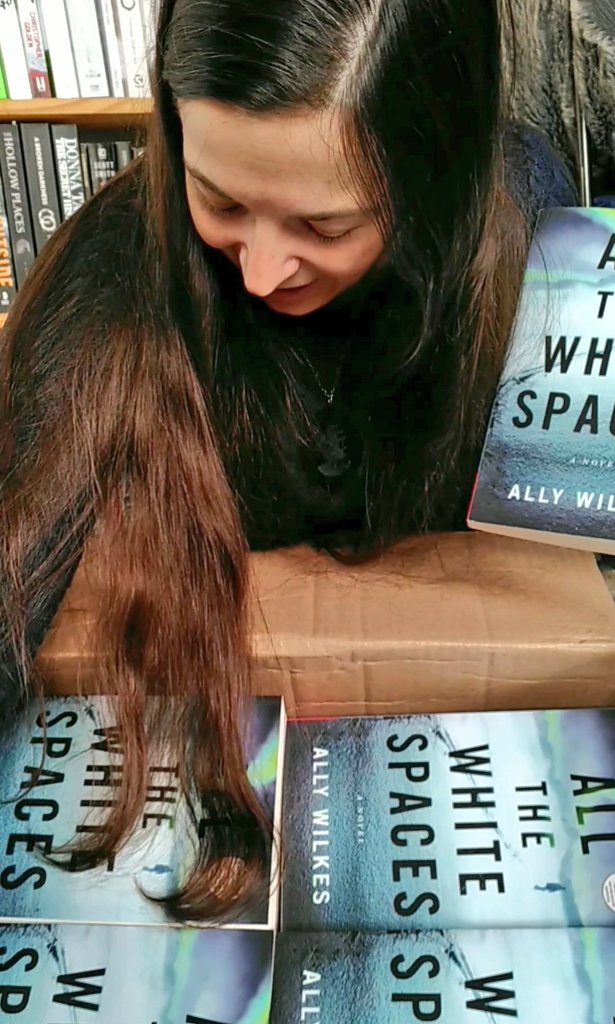 UnheimlichManvr's tweet photo. Enjoy my expression of sheer wonder... video to follow soon! 

#AllTheWhiteSpaces ❄️👻☠️
@genalanzi @TeamLara https://t.co/eI19B8xXzF