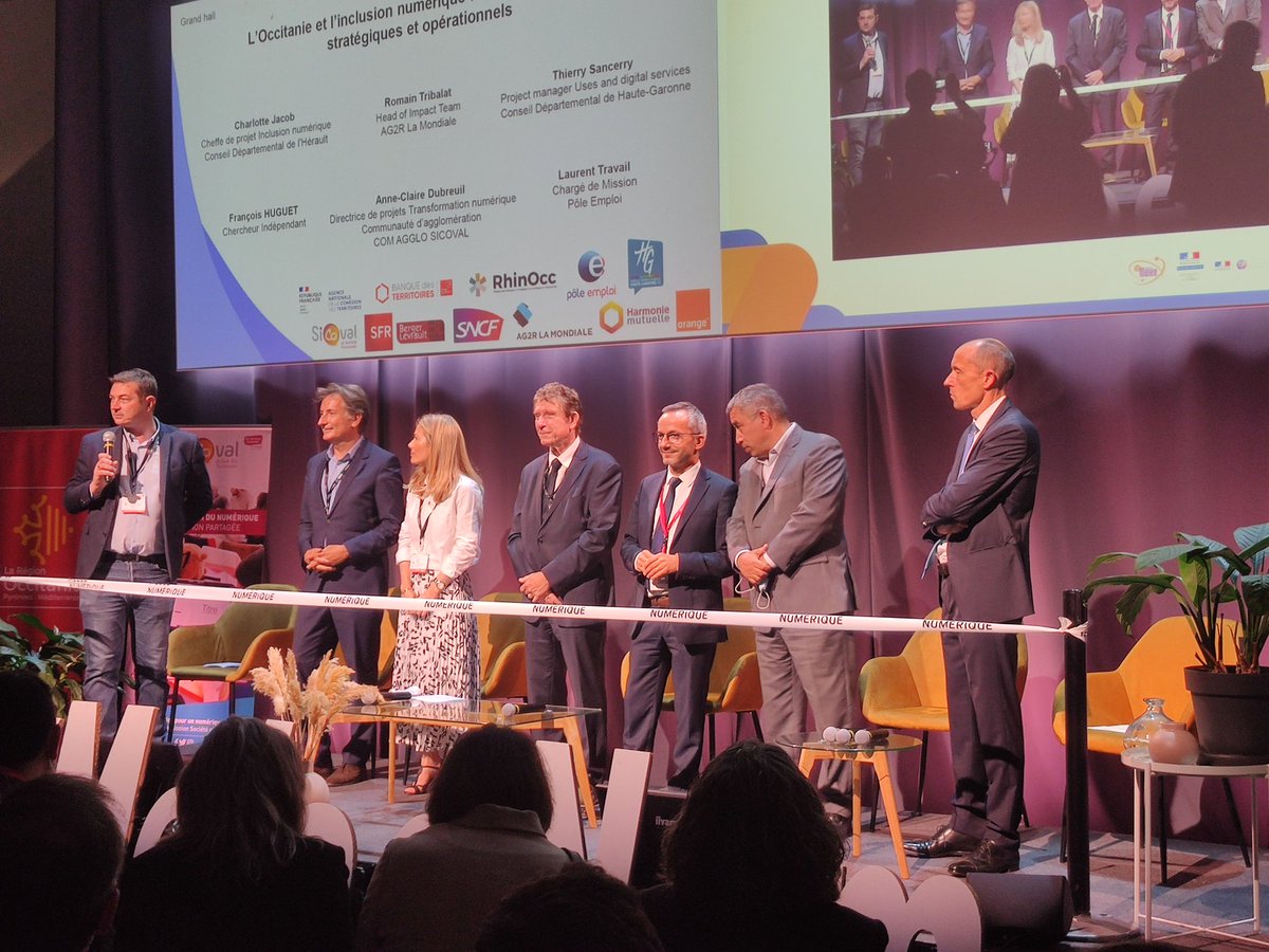 La_Melee's tweet photo. La #MeleeNum 
👉 21 ème edition 
👉 D'une soirée à une semaine entière 
👉 400 intervenants / 140 partenaires 
Merci à tous pour votre soutien ! https://t.co/CFyYxNlKY5