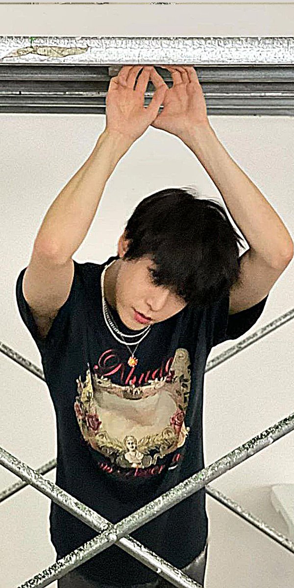 starymarky's tweet photo. [- Doyoung Instagram wallpaper- ]
by.starymarky
#NCT127_Sticker #DOYOUNG #NCT127 #STICKER #NCT_DOYOUNG  #wallpaper  #locksreen https://t.co/g4HprTdHXu