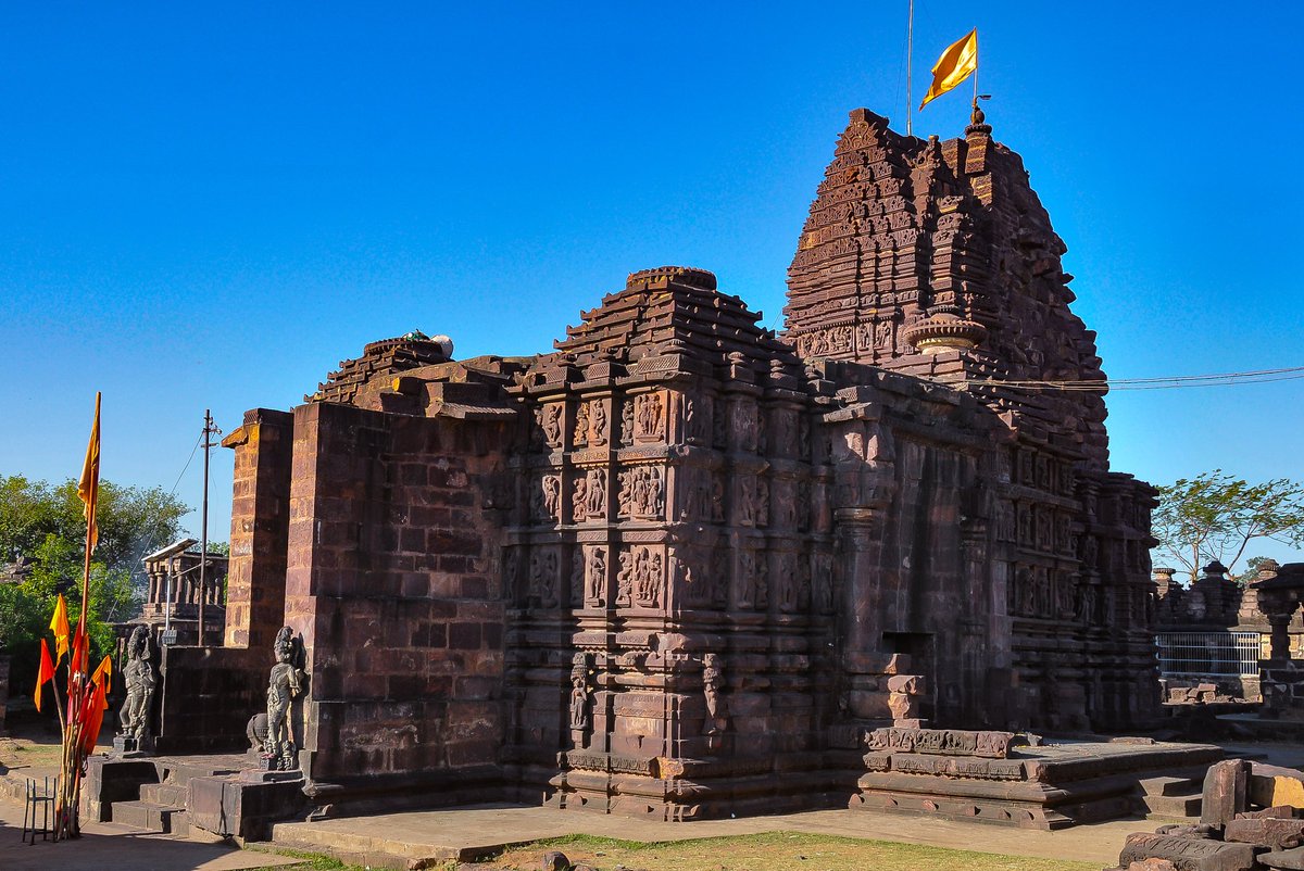 InfoGadchiroli's tweet photo. विदर्भाची काशी - मार्कंडेश्वर मंदिर, चामोर्शी #गडचिरोली
जागतिक पर्यटन दिवस
#InternationalTourismDay
#MaharashtraTourism
#ExploreMaharashtra
#MaharashtraUnlimited
@MahaDGIPR
@HelloMTDC
@maha_tourism
@InfoVidarbha https://t.co/1Cp8uomgC3