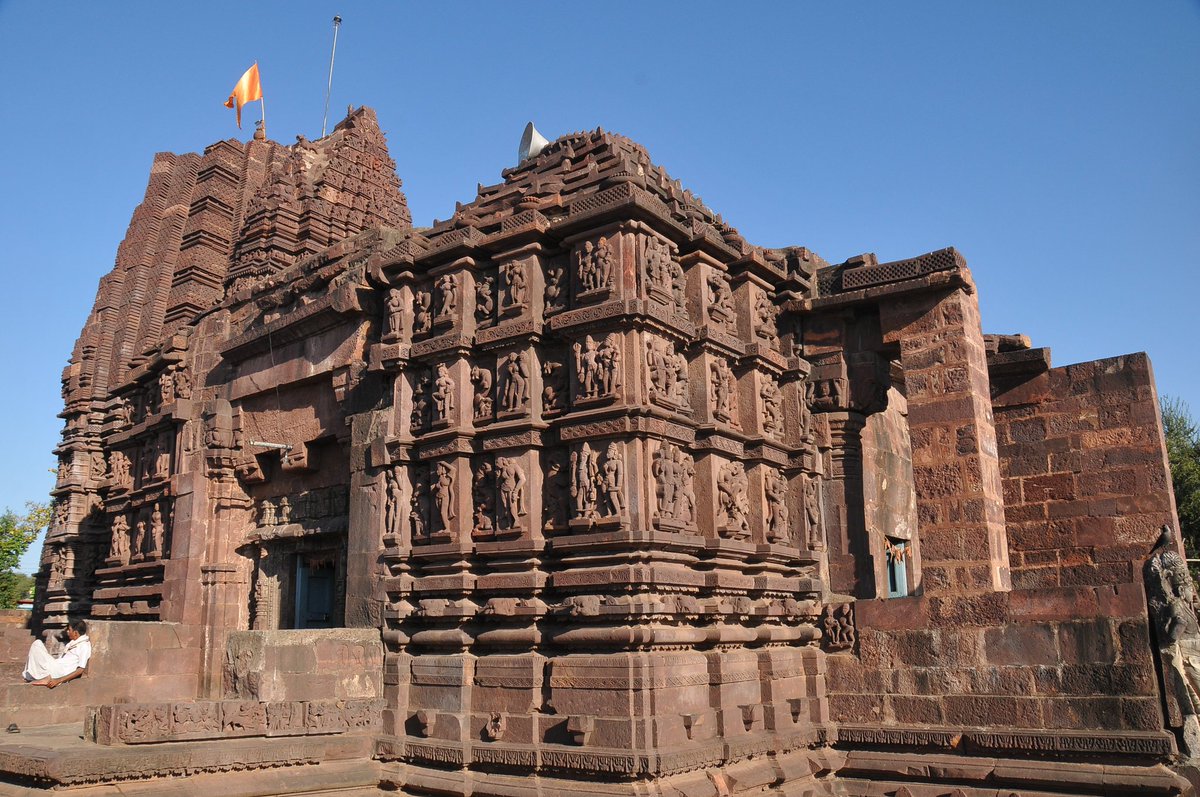 InfoGadchiroli's tweet photo. विदर्भाची काशी - मार्कंडेश्वर मंदिर, चामोर्शी #गडचिरोली
जागतिक पर्यटन दिवस
#InternationalTourismDay
#MaharashtraTourism
#ExploreMaharashtra
#MaharashtraUnlimited
@MahaDGIPR
@HelloMTDC
@maha_tourism
@InfoVidarbha https://t.co/1Cp8uomgC3