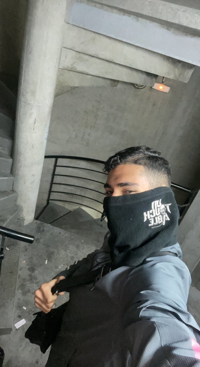 l’ANANASSS 🍍💨 tweet media