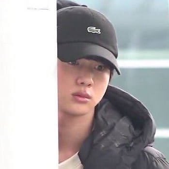 stillwithyoutan's tweet photo. life may be                         but atleast i
hard,boring,                        have BTS 
Unfair https://t.co/WQrd9LGyQr