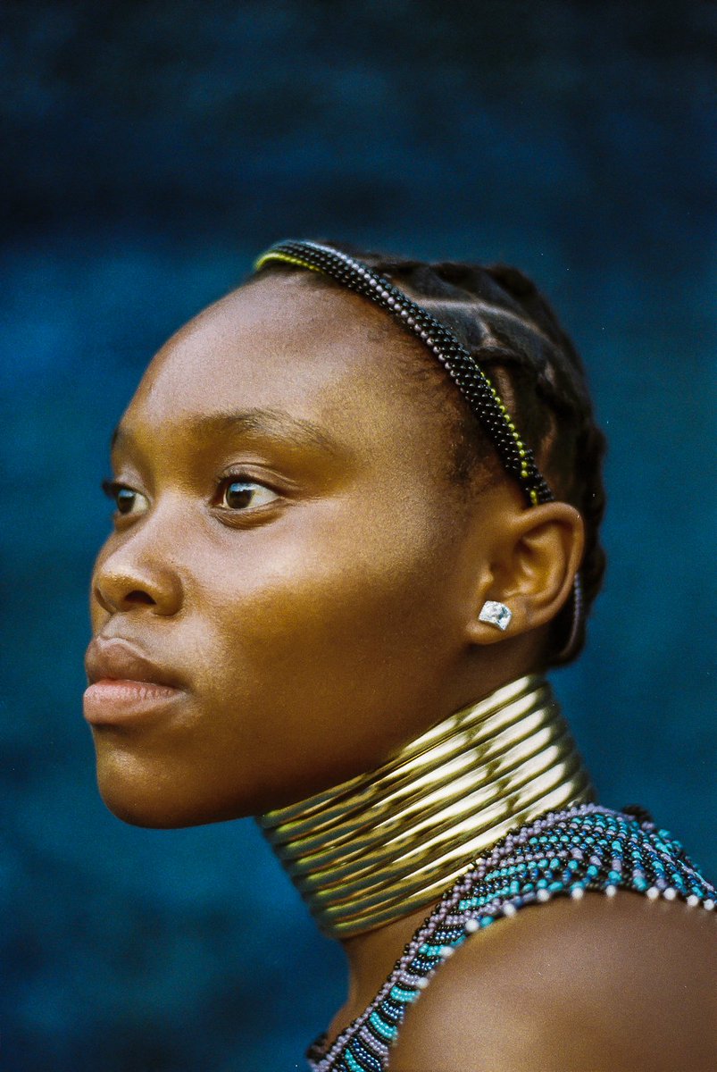 Teaandwaterpics's tweet photo. Portraiture work by John Baloyi.
See more on our site or get in touch to work with John - https://t.co/Ix91gOgb7f
#johnbaloyi #magicalrealism #portraits #fashionphotography #emergingartists #somewheremagazine #nowness #avantarte #thepinklemonade #thetaxcollection #clo #broadmag https://t.co/Puo2YXJkkd