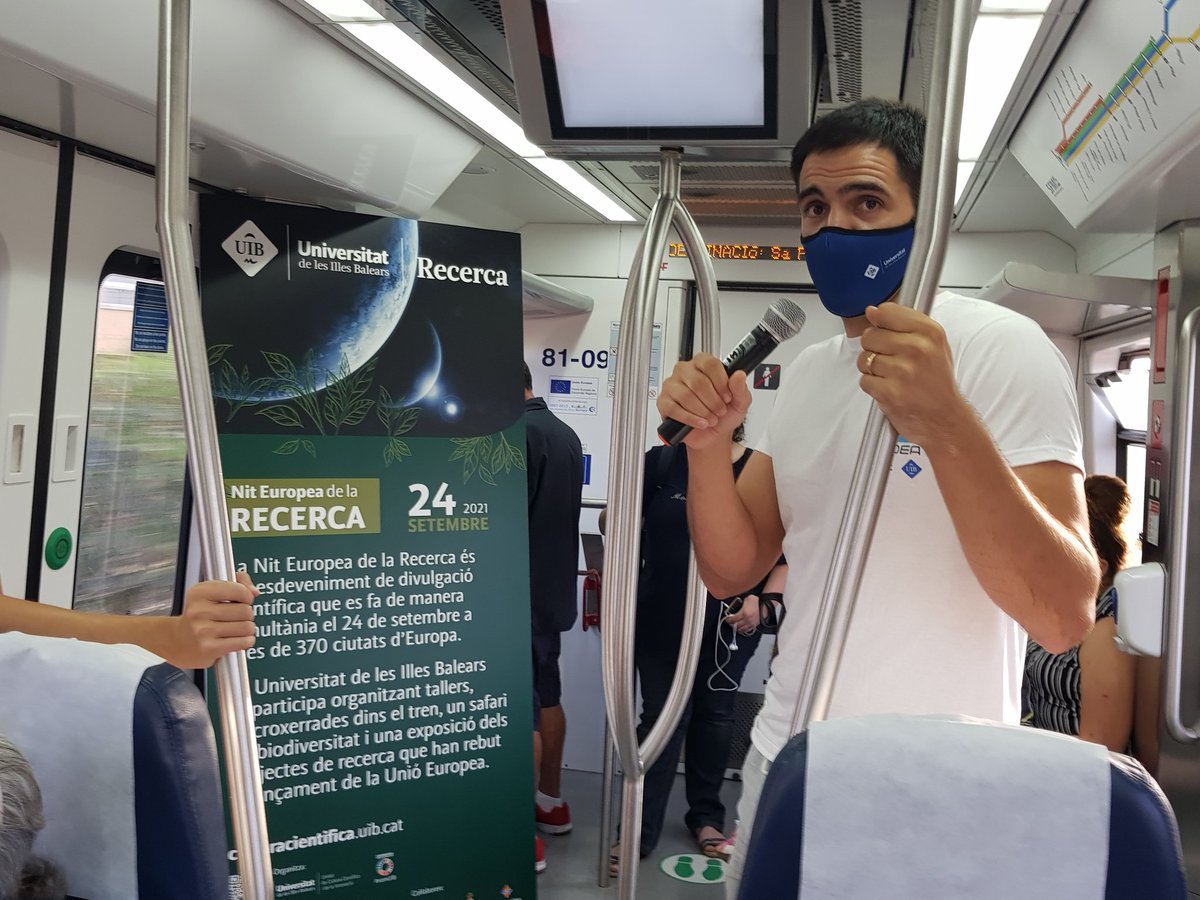 IMEDEA_UIB_CSIC's tweet photo. En las 'Microxerrades al tren'🚈 con motivo de la #NitRecerca2021, @an_amores @IMEDEA_UIB_CSIC nos habló sobre el presente y el futuro de los eventos extremos del nivel del mar🌊
🔗https://t.co/TnLce9OnWo
#NitInvestigacióIB #Green9Night #EuropeanResearchersNight #NIGHTspain https://t.co/jtH4wEKH1T