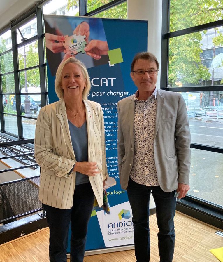 s_cluzel's tweet photo. Colloque @andicat_asso : présentation du plan #ESAT co construit avec le secteur et les personnes, qui pose le modèle attendu des ESAT pour les prochaines années.

➡️ Des mesures transformatrices pour garantir des parcours professionnels fluides et sécurisés. https://t.co/mT7Yuq8fAE