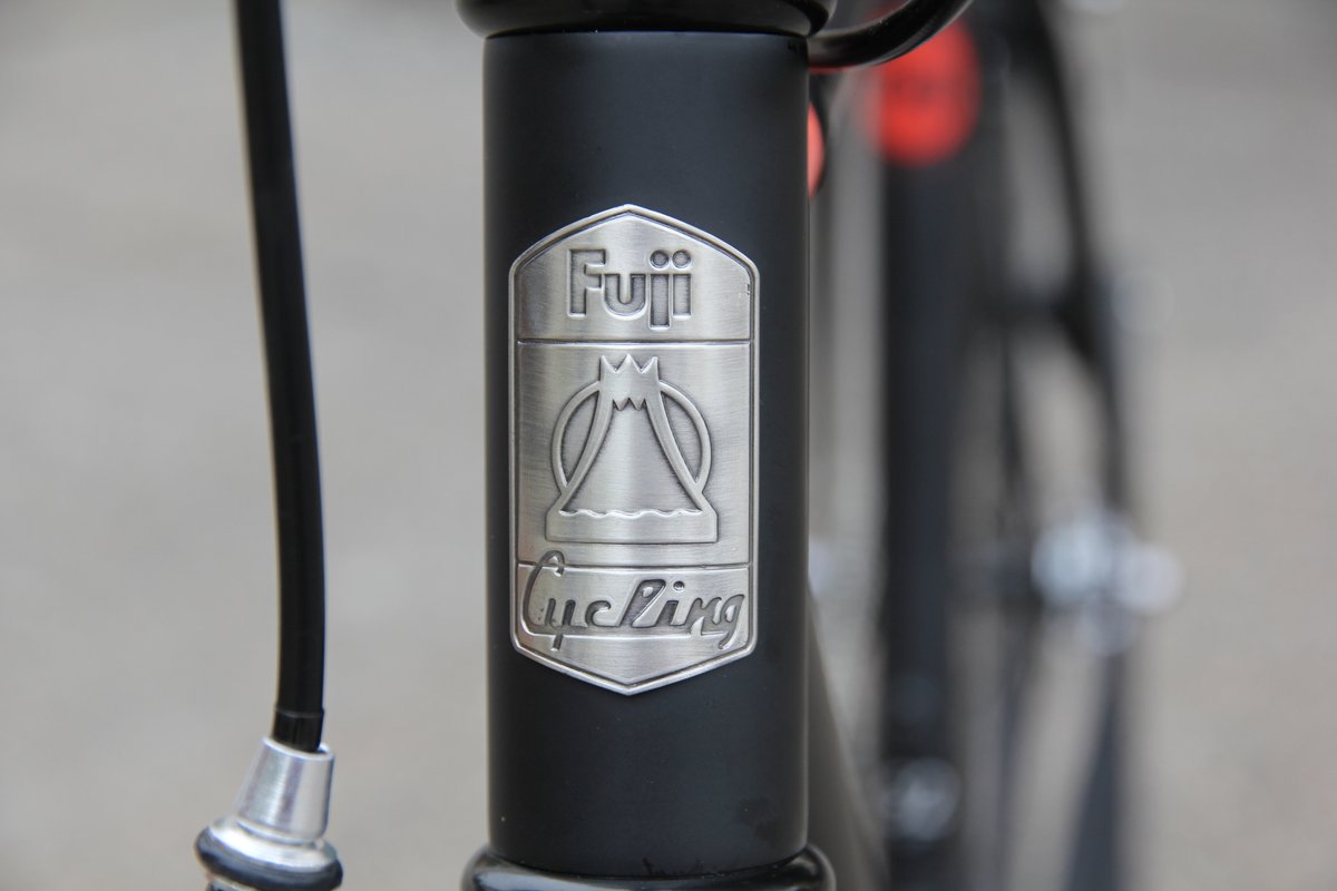 Radmitte's tweet photo. Minimalistisch, schnell und agil!

Das ist das @FujiBikes Declaration.

Gibt´s hier: https://t.co/xwcNFqjDgm

#radmitte #magdeburg #sachsenanhalt #fuji #singlespeed #fixie #radfahren #fahrradfahren #bikestore #rideon #verkehrswende

(unbezahlte Werbung wegen Markennennung) https://t.co/b7WpLSHMtp