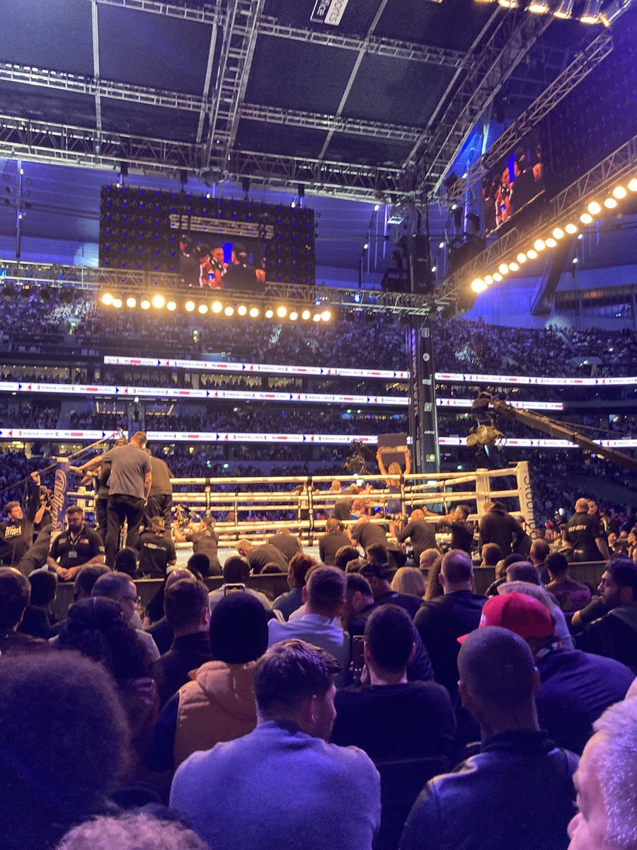 WOW🤯🤩 What a night. Thank you <a href="/UnderArmour/">Under Armour</a> for the most incredible experience ring side at the AJ fight ❤️‍🔥🙏🏻 ⁣ An amazing reception at the <a href="/StPancrasRen/">St. Pancras Renaissance Hotel</a> with some inspiring talks.. The best time with the UA crew &amp; <a href="/MicaMcNeill/">✨Mica McNeill OLY✨</a> 🙏🏻⁣ 
#UAxAJ #OnlyWayIsThrough
