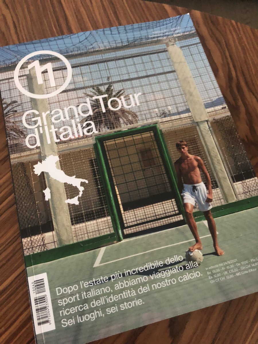 effecorona's tweet photo. Quello sulla copertina del nuovo numero di @RivistaUndici è il Gabbione dei Bagni Fiume, a Livorno. Ci sono andato, quest’estate, per cercare tracce di Massimiliano Allegri, che lì dentro ci è cresciuto e ha forgiato la sua visione del calcio, e forse anche del mondo. https://t.co/hLiqsY2LG2