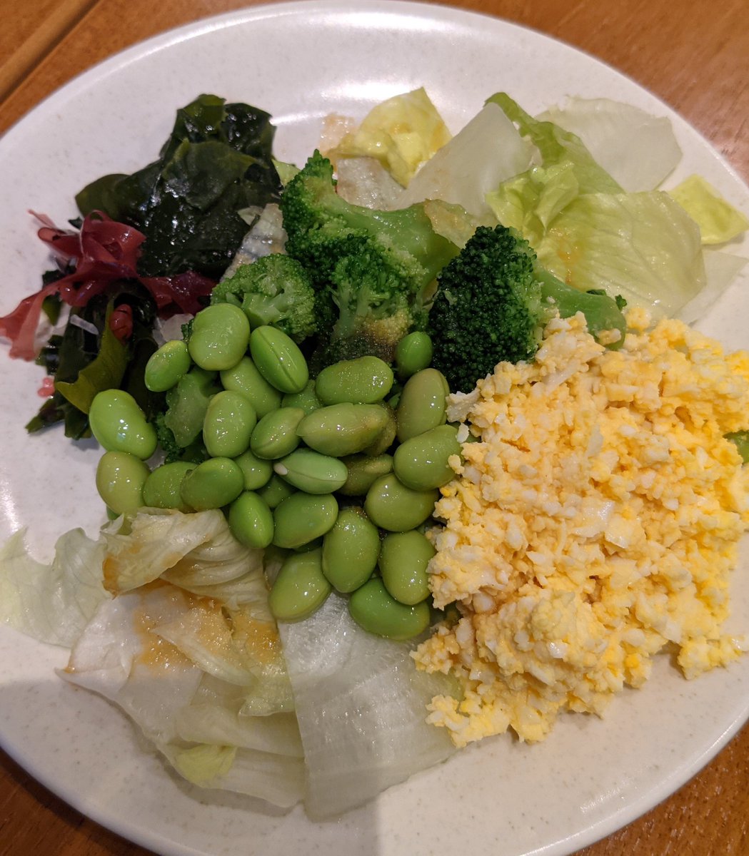 mashumaronosofa's tweet photo. お腹を一杯にした戦犯はタコス風ご飯がパンチ効いてた🥺アボカドディップあるの好き🤍ってなった、私は食べてないけどデリとかスープも豊富なのでコスパ求めたいとき最高です🥰 https://t.co/WFknKWUXrG