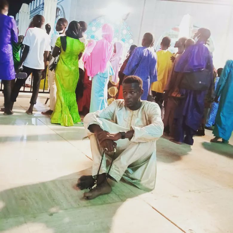 Sidisco_4's tweet photo. L'endroit idéal ; le jour parfait pour souffler une nouvelle bougie...🎂♥️ #BambaMerci... Alkhamdoulilah Ala Kouli'hal 🙏🏿💚🌹 https://t.co/Av8DJFkGii