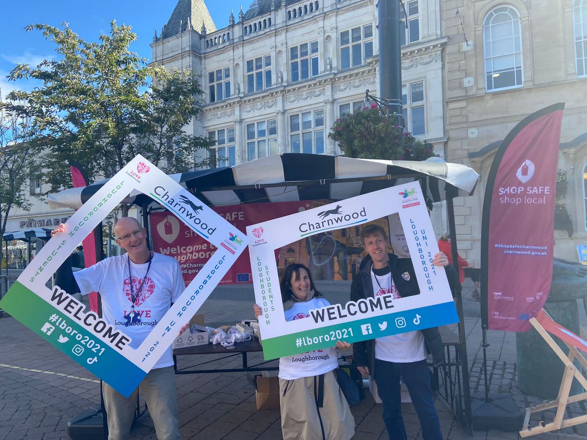 CharnwoodBC's tweet photo. Our High Street Helpers are out today in #Loughborough town centre!

They are welcoming back students from @lborouniversity @Lborocollege and offering them advice and information.

The team will be in the town centre Monday, Tuesday and Wednesday this week.

#lboro2021 https://t.co/nlbyqIIQFp