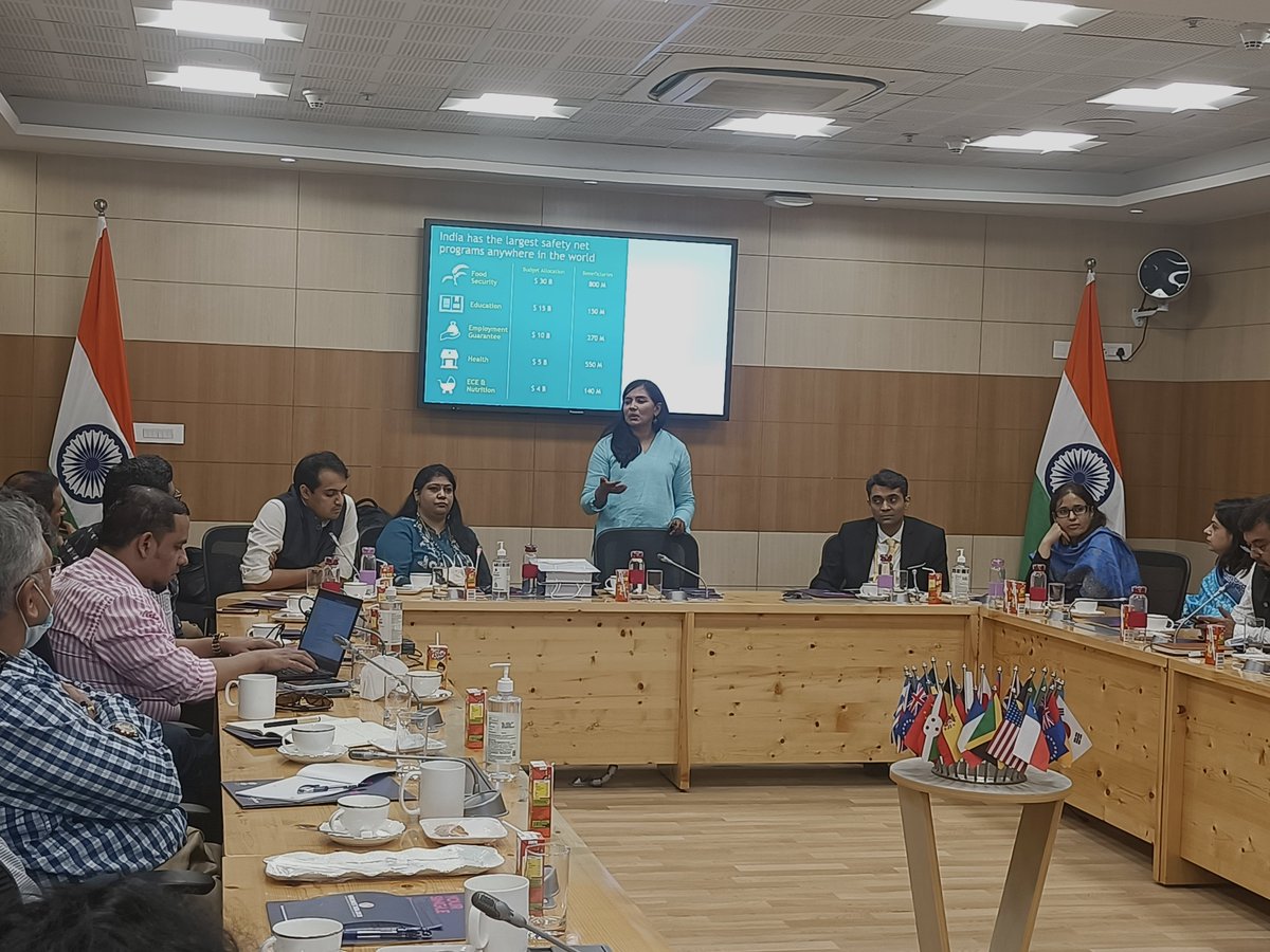 BIPP_ISB's tweet photo. During her interaction with cohort #AMPPP2021, Ms @SeemaBansalBCG, Partner & Director @BCG, gave valuable insights into various #development initiatives & #tranformations in #education sector. Her session marked culmination of the 3-day #PolicyWalk2021 organised at #NewDelhi. https://t.co/MqZ4ff3ZV0