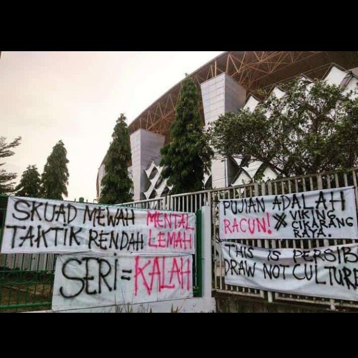 Sunda_Bekasi33's tweet photo. @persib pokona mahh kudu menang !!! https://t.co/OKtNzB5o5T