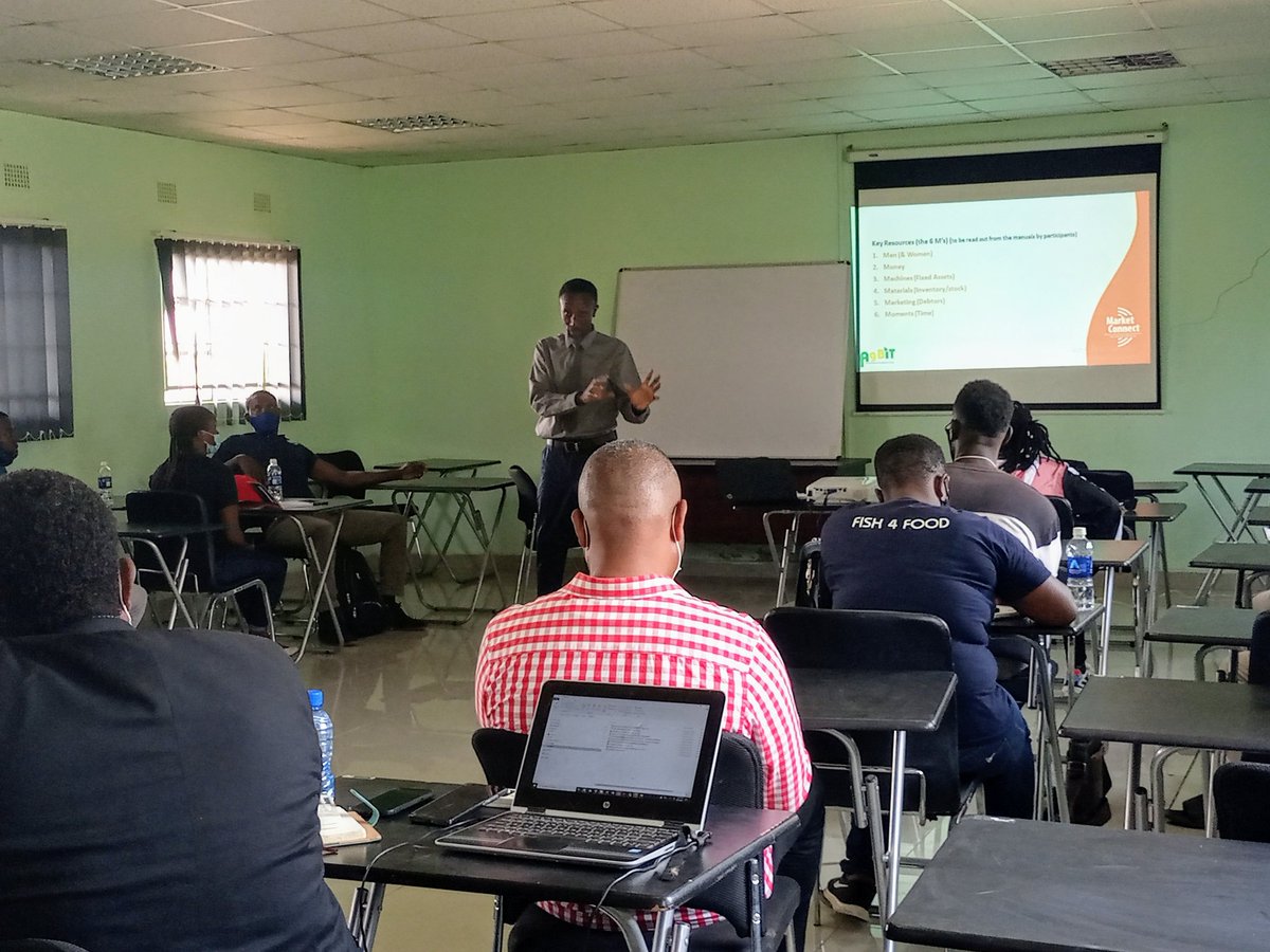 Tabitha_M3's tweet photo. AgriBusiness Incubation Trust (AgBIT) sharing business tips with a few NRDC students, under a @WorldFish-@NRDC aquaculture entrepreneurship activity📝🐟..

@CathyMwema @LMuzungaire @NetsayiMudege @Agness90279727 @KakwashaKeagan https://t.co/tmEQiVoX9R