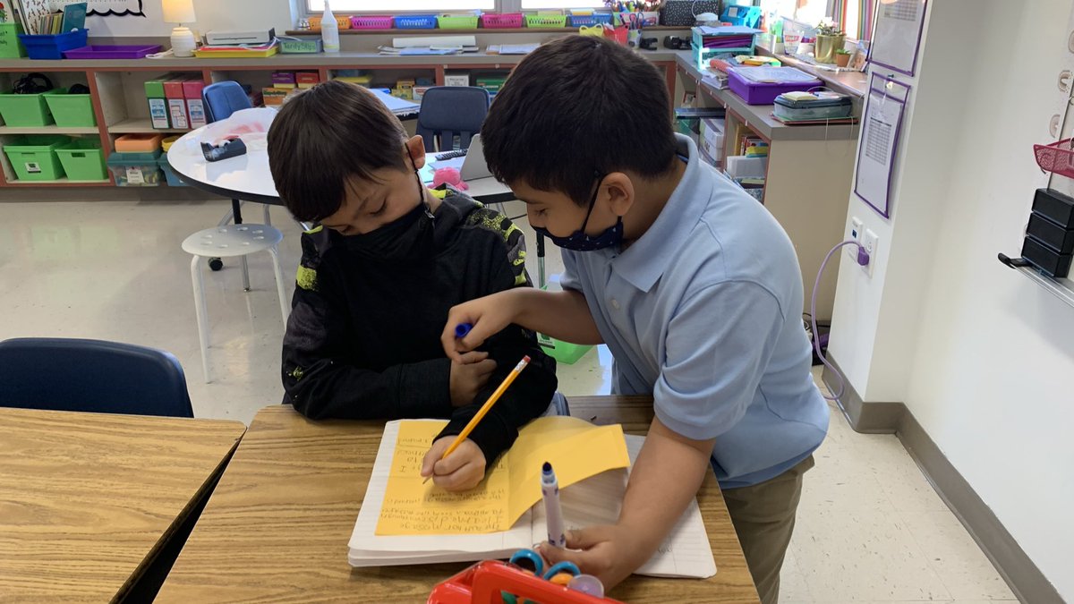 DZLZuniga's tweet photo. Author Study on Patricia Polacco. We used our INBs to compare author messages and record facts from her bio. We found out how she coped with Dyslexia and used her strengths to become a great writer and story teller. https://t.co/DwNgHCYxX0
