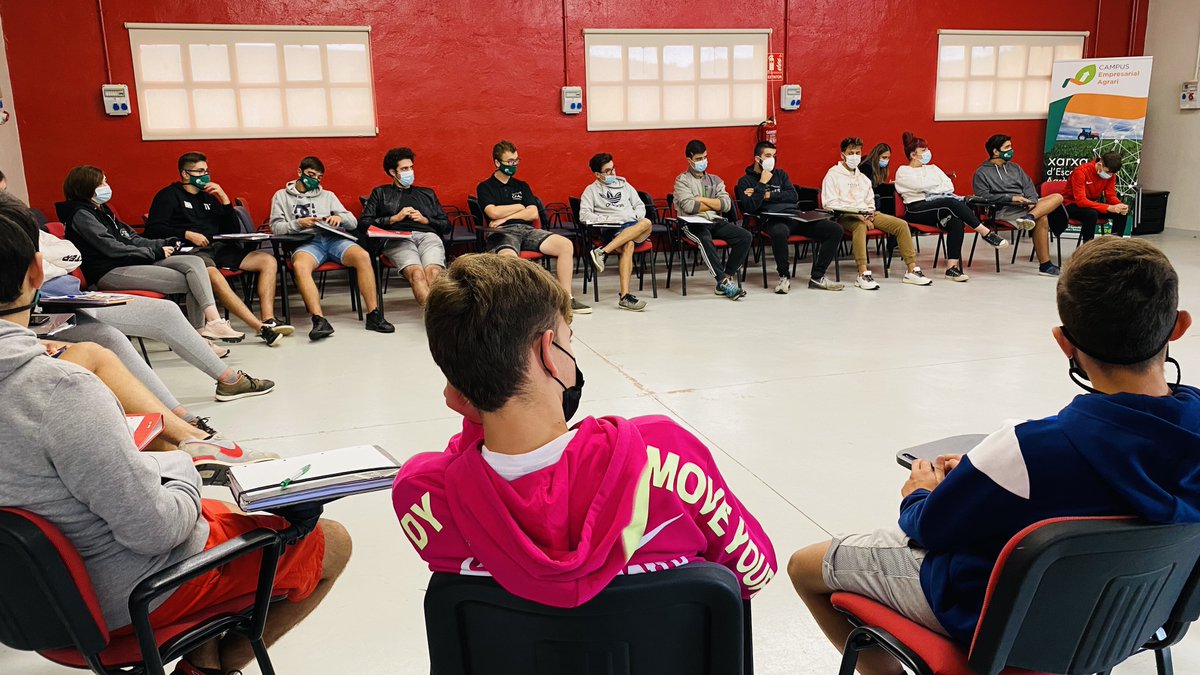 JoveSegrià tweet media