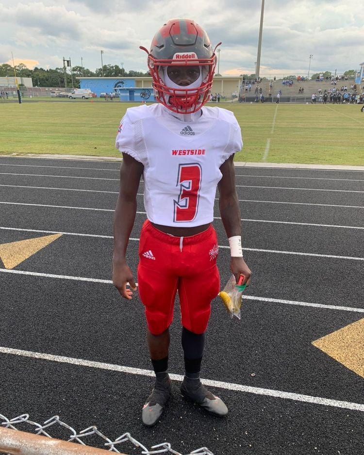 AntwonMcCrae8's tweet photo. Beat the Odds. Continue to grind, it ain't over yet👏🏾❤ #intwonwetrust 
#builtnotborrowed #dawestboys https://t.co/G5fL8zwvxW