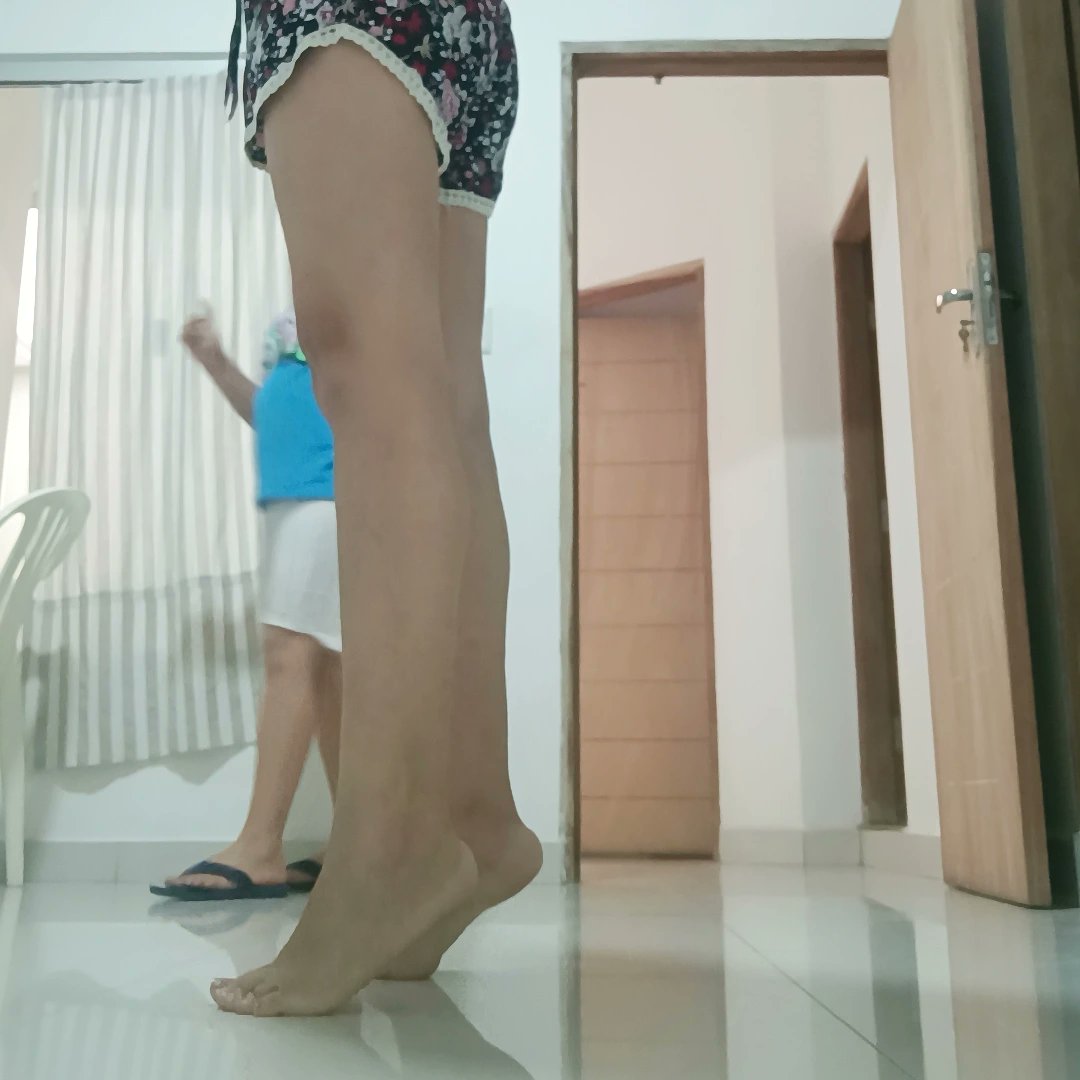 Dabeyva's tweet photo. Músculo q no se usa se atrofia.. en ausencia de mi terapeuta yo entreno sola #hemiplegia #hemiplejia https://t.co/yrE6Bg9OD6