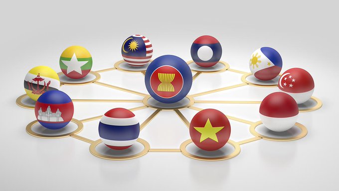 Nuevo ciclo de conferencias sobre el Sudeste Asiático con  y Empezamos mañana con el Webcast �....