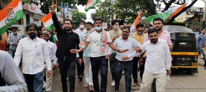 Mankhurd171's tweet photo. 27.09.2021 #Bharat Band 
Mankhurd shivaji Nagar Congress Committe 171 https://t.co/LpKQGBRlde