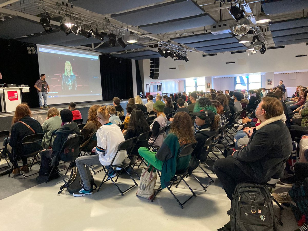 StaffsGames's tweet photo. Now taking place in the LRV is @Daaaaavve welcoming the Games Art and Concept Art for Games and Film students @StaffsUni #WelcomeWeek2020 https://t.co/KE7TC9K5dH