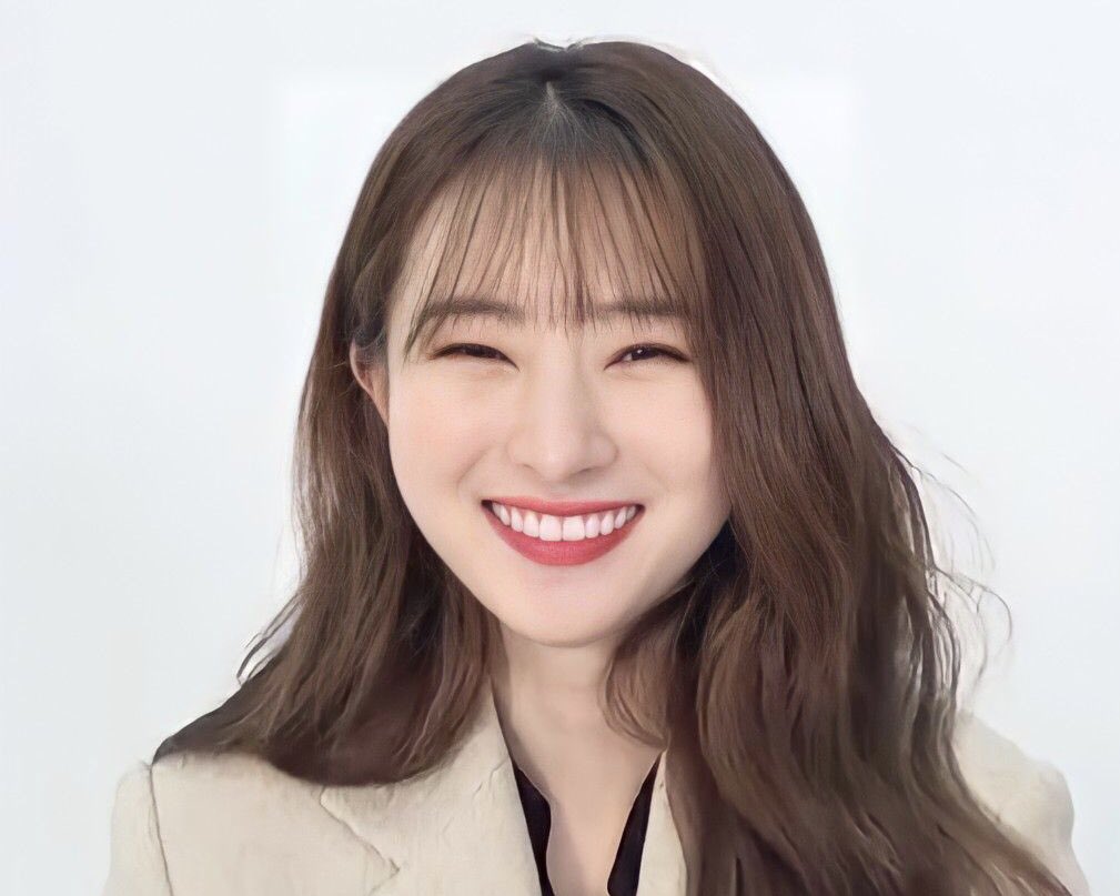 Brightest smiles~💕

#수아 #가현 ♡ #Dreamcatcher