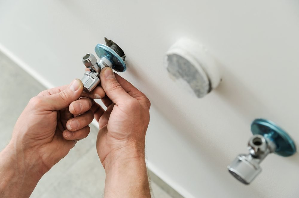 AAHMINC's tweet photo. For safety’s sake, put these 39 home repairs at the top of your to-do list! Give us a call to get started on those repairs. https://t.co/jM8TPuWPK4 https://t.co/SiQsWlTz95