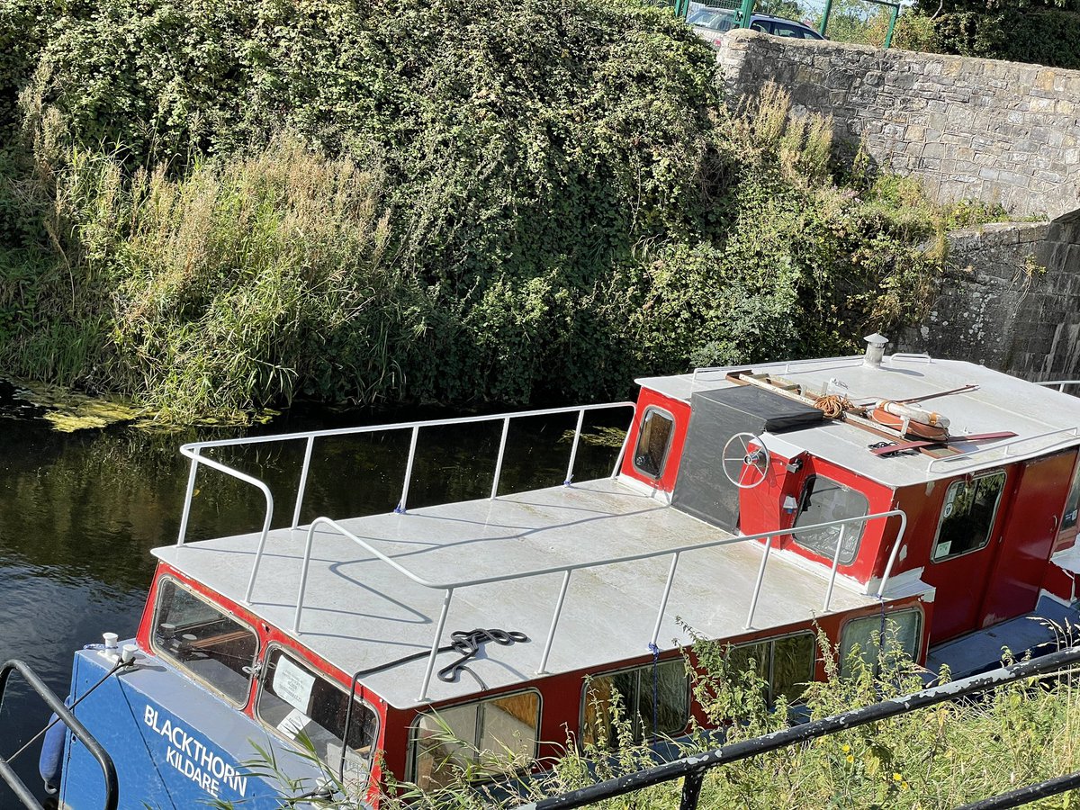 changingireland's tweet photo. …rapidly becoming a #houseboat enthusiast 🤔
#RoyalCanalGreenway #NetZero
#CycleForClimate #Kildare #Ireland #Greenways https://t.co/cx3bor5cU3