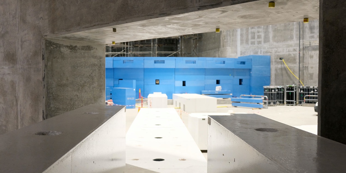 essneutron's tweet photo. How is the building of the ESS Accelerator, Target and Experimental Halls progressing? Find out more in the weekly updates from the #ESSneutron site, available on our website: https://t.co/Z3tJrFEhSg #BuildingESS #FutureScience #BigScience https://t.co/CnMncombwf