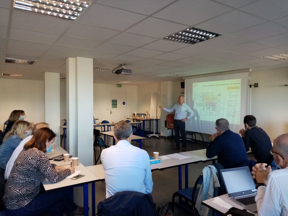CARONMarie8's tweet photo. Journée d'échanges sur les projets immobiliers "cœur de CHU" blocs/urgences/reanimation des @chu_angers et @CHURennes pour les équipes projets respectives. Remerciements++ @churennes pour ce partage d'expérience medico soignant inspirant @ConferenceDg @HUGrandOuest https://t.co/xJvJYXNXDn