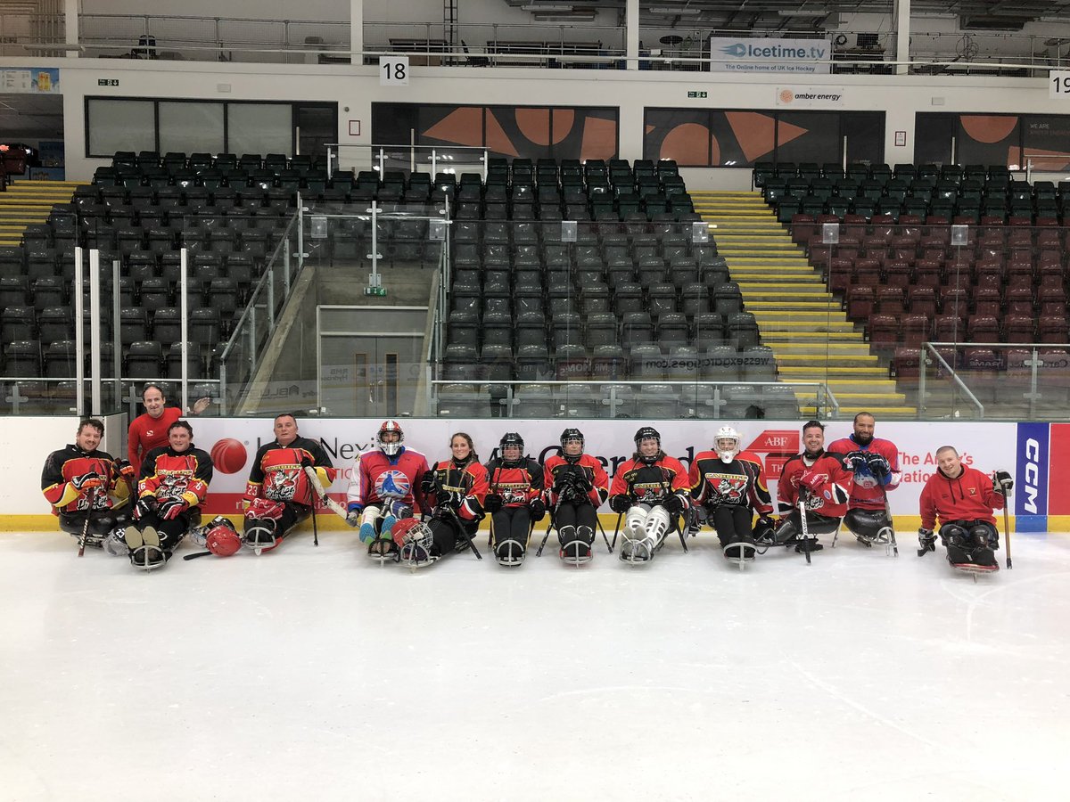 cardiffhuskies's tweet photo. No fuel shortage is going to stop the Huskies getting on the ice and it great to have so many new players join the team including Pete who tried his luck in goal.
#GoHuskies #growingthepack https://t.co/o8xeUBU8Zd