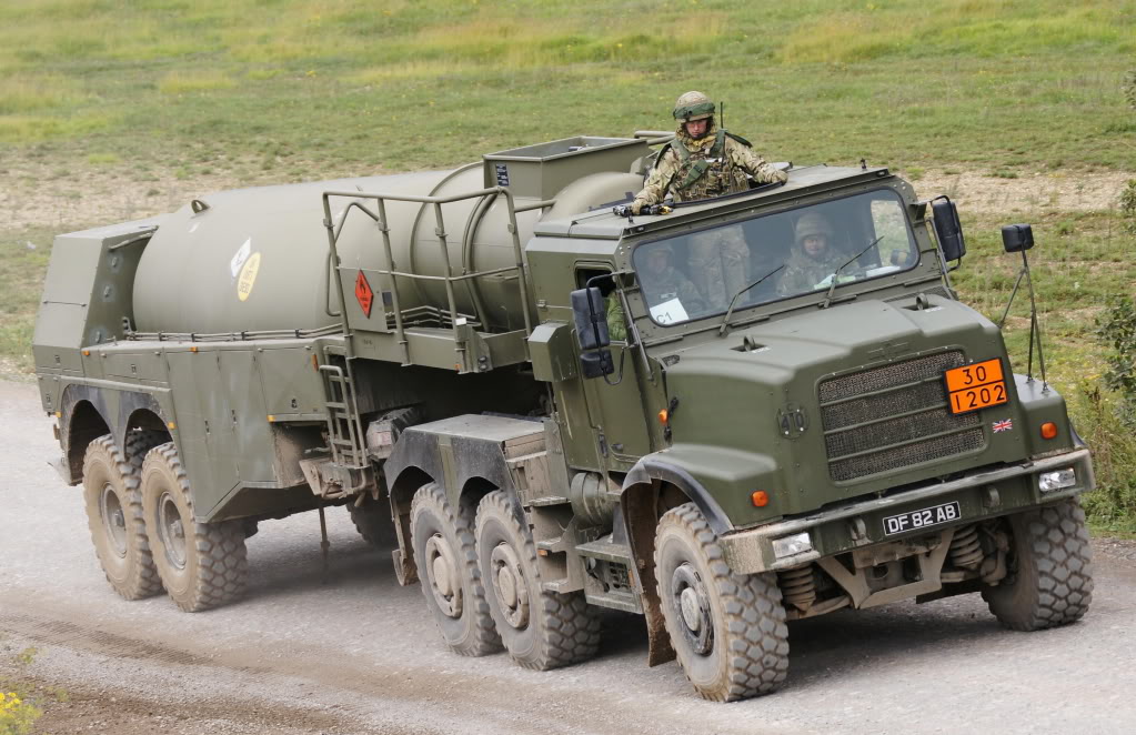 thinkdefence's tweet photo. The armed forces do have some fuel tankers, of course they do.

In the articulated flavour, are the Oshkosh MTRV derived Close Support Tankers. With 20,000 litre tanks, we purchased about 200 of these, not sure how many are still in service https://t.co/EF9CrjtLk4
