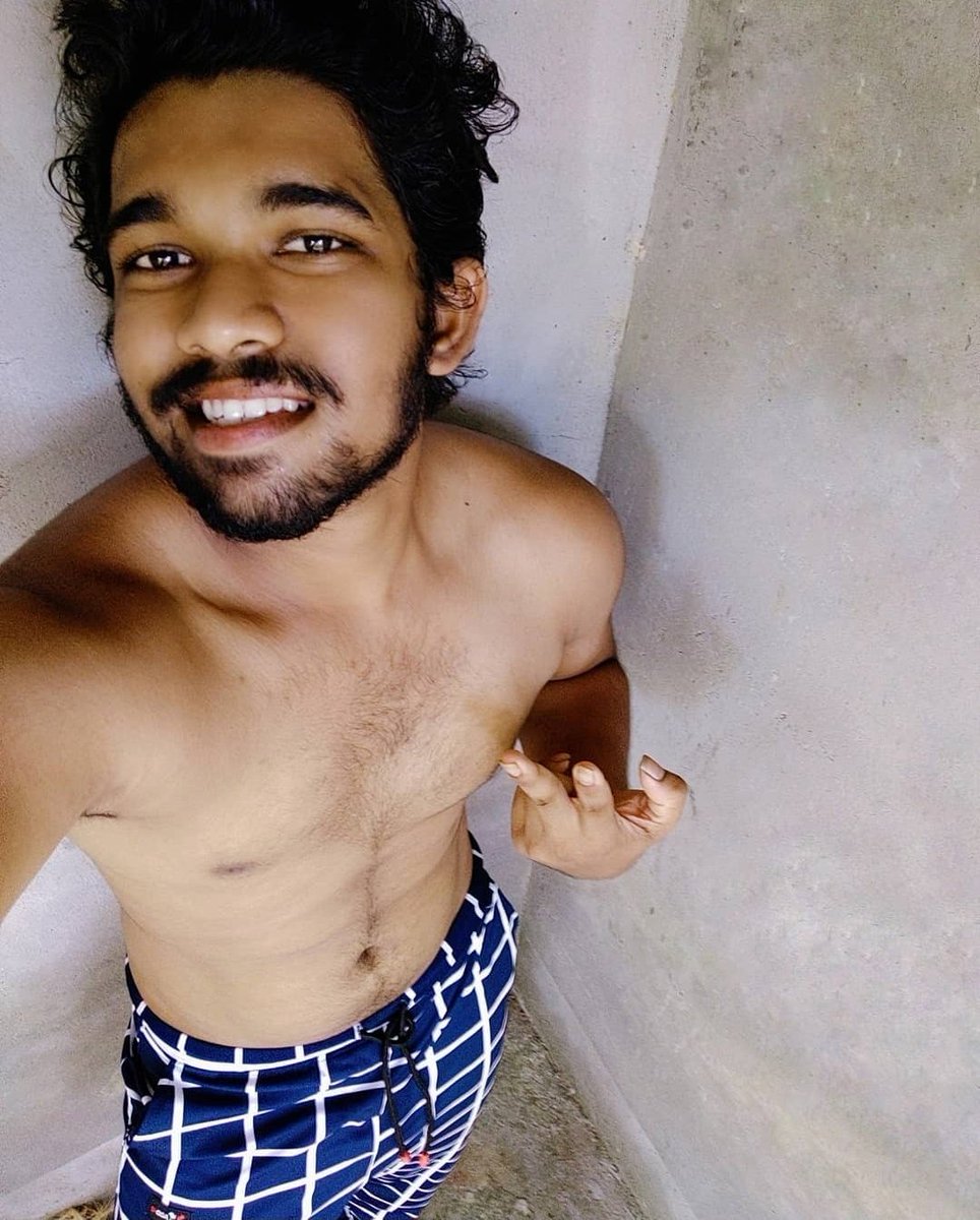 AnoopAU2's tweet photo. #homeworkout 💪💪 https://t.co/Fscfhbyil6