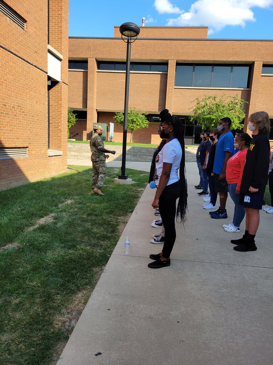 dist201jrotc's tweet photo. Today's meeting, Monday 27 Sept from 330-5 pm in S106. The Marines are our guests. We will learn more basic movements and today is team building. West will join us. Open to all Dist 201 students. Here are photos from meetings  learning basic movements with the Navy and Army. https://t.co/LI2gkxurkw